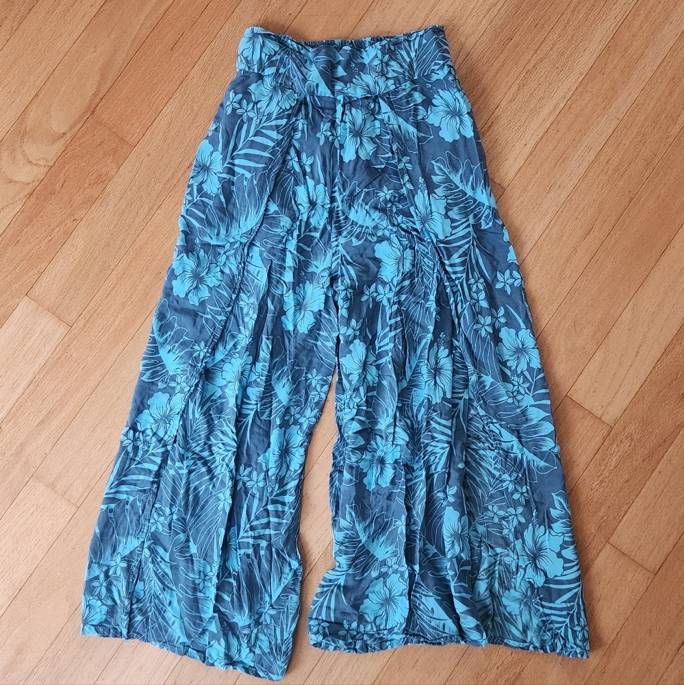 Blue Tropical Print Petal Pants